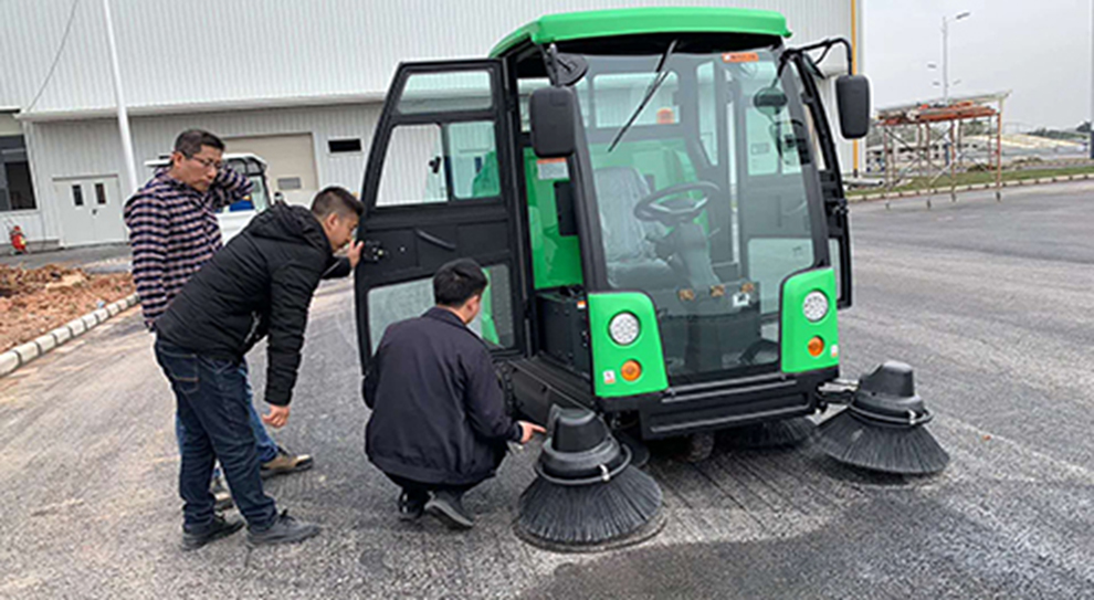 DQS electric sweeper